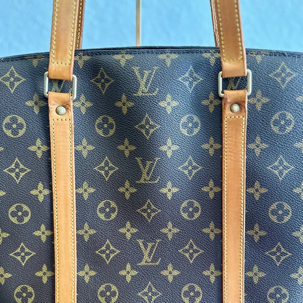 Louis Vuitton Babylone Tote - Picture 3 of 10